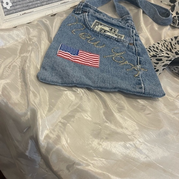 LEVI'S Handmade/Upcycled Purse. One of a Kind. - Picture 5 of 10